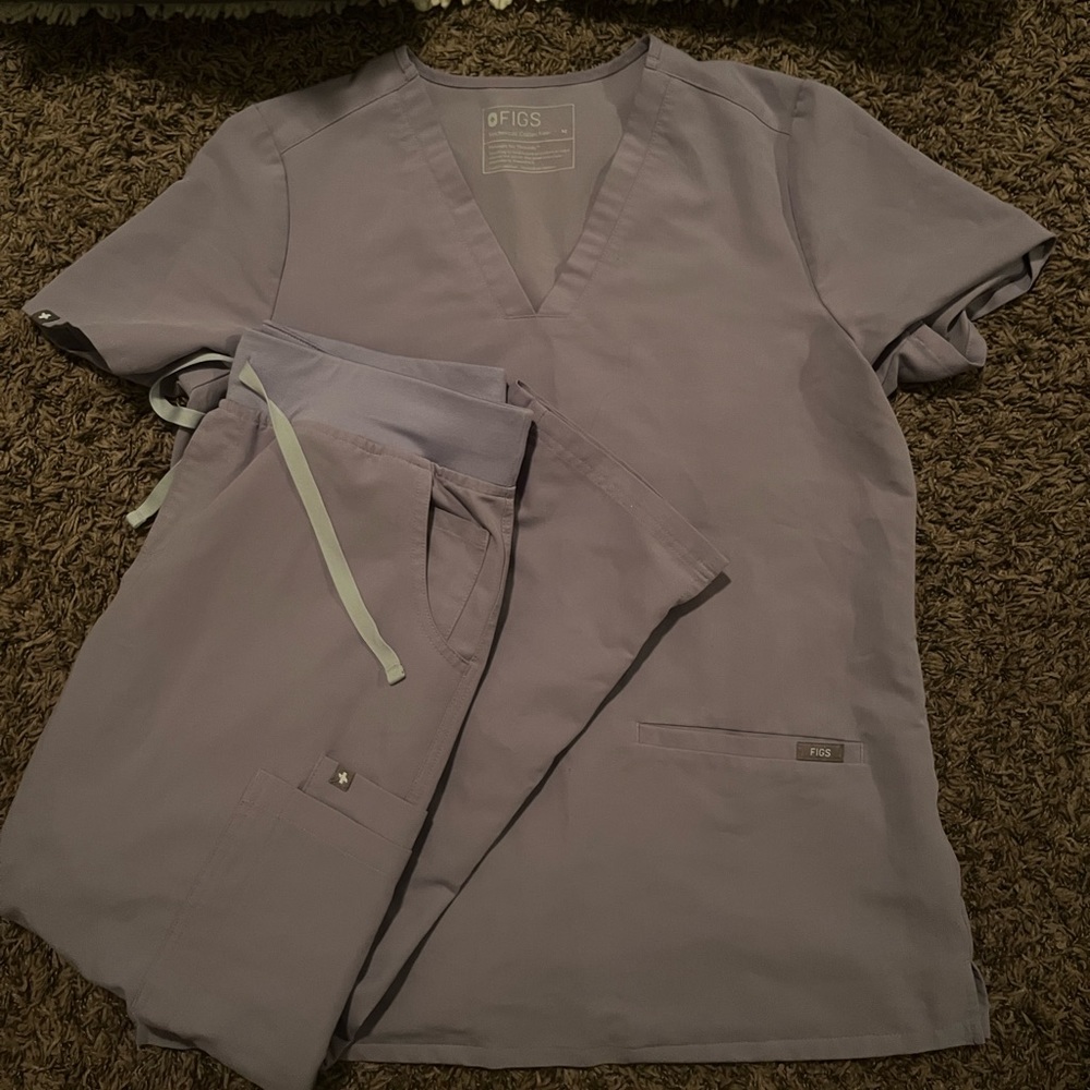 Figs scrubs